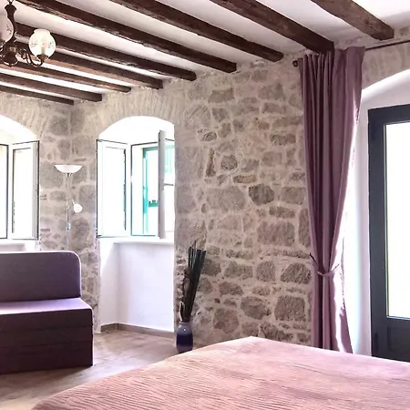 Franicevic Apartamento *